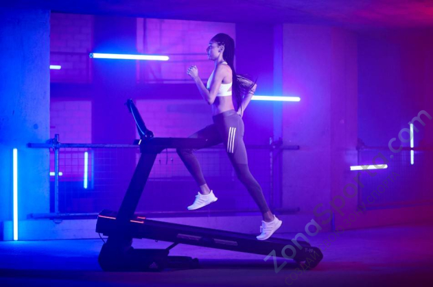 Беговая дорожка Adidas T-19x Беговая дорожка Adidas T-19x