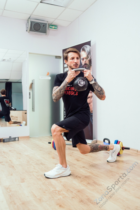 Гиря 20 кг с хромированной ручкой полиуретановая (CPU) Original FitTools Гиря 20 кг с хромированной ручкой полиуретановая (CPU) Original FitTools