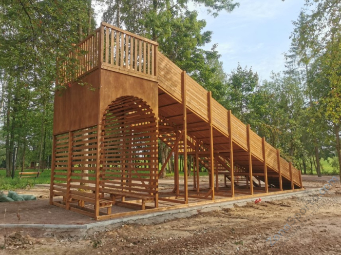 Зимняя деревянная заливная горка Морозко 12м Макси Зимняя деревянная заливная горка Морозко 12м Макси